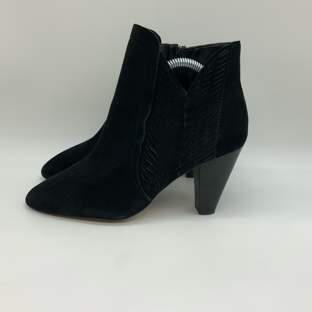 - Vince Camuto women’s boots size 8